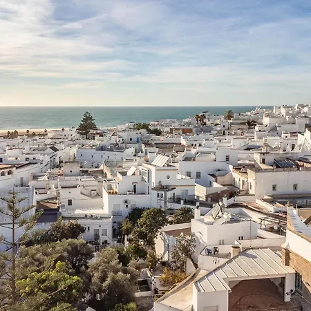 Apartment Awesome In Conil De La Frontera